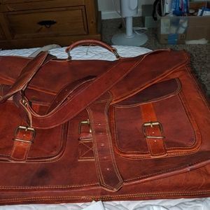 Leather laptop case / messenger bag / briefcase